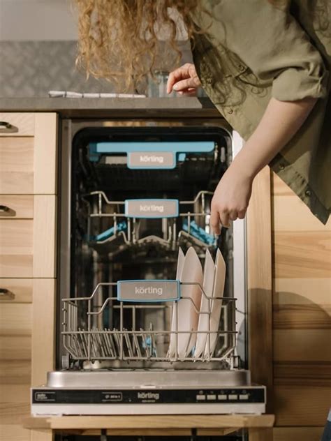 Can You Put Bleach in a Dishwasher? Will it damage it? – HotSalty