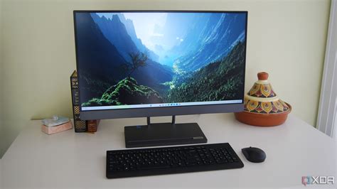 Lenovo IdeaCentre AIO 5i 27 (Gen 7) review: High-end features in a minimalist PC package