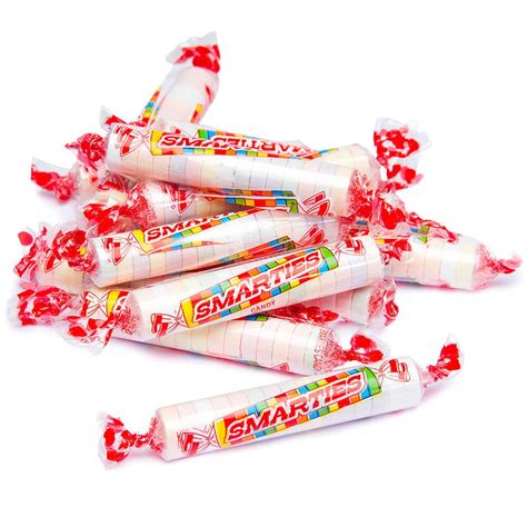 Indulge your sweet tooth with the yummy Smarties candy wafer roll you ...