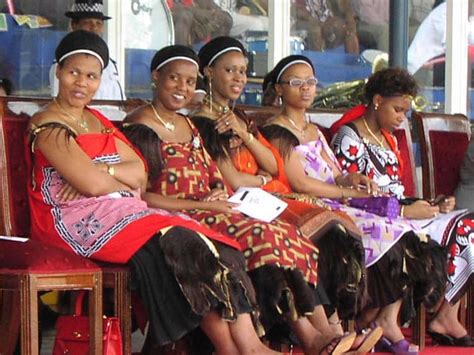 King Mswati III of Swaziland Buys 19 Rolls Royces Worth $ 12m For Wives - Shift Media News