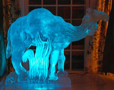 Ice Sculptures of Animals | Ice sculptures, Snow sculptures, Ice art