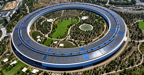 The Story of Apple, in Two Iconic Buildings | WIRED