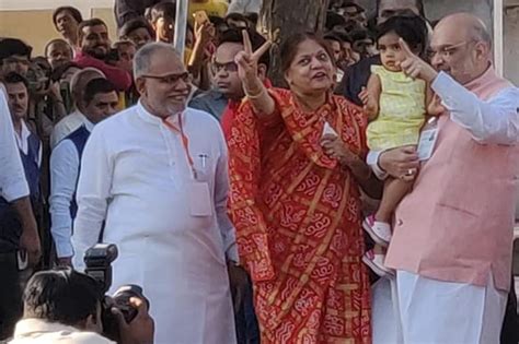 BJP President Amit Shah & Family Cast Their Votes - News18