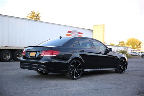 2014 Mercedes-Benz W212 Facelift E350 Black on Black | BENZTUNING