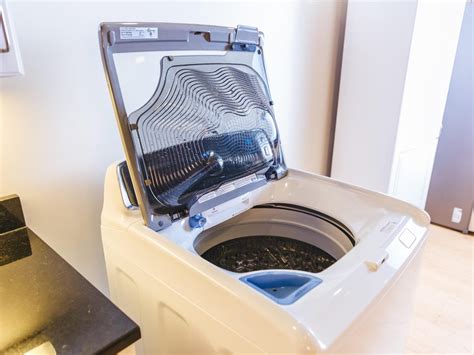 This Samsung washing machine does the bare minimum - CNET