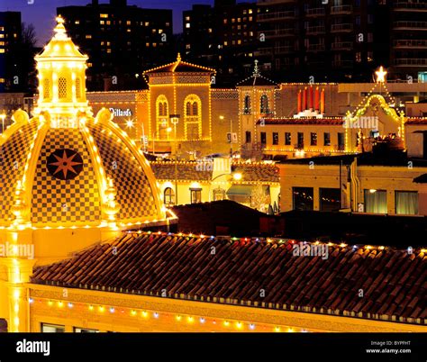 Country club plaza christmas hi-res stock photography and images - Alamy