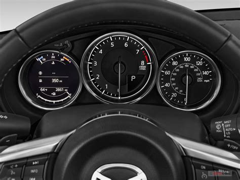 2022 Mazda MX-5 Miata: 232 Interior Photos | U.S. News