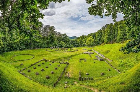 Ancient Pagan Temple, Sarmisegetuza Regia, Romania photo on Sunsurfer ...