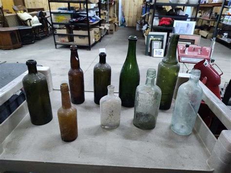 Assorted Glass Bottles - Baer Auctioneers - Realty, LLC