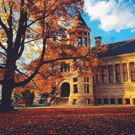 Fall makes every campus look beautiful :) | Indiana university, Places to travel, Indiana ...