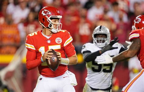 Kansas City Chiefs vs. Las Vegas Raiders: Commentary from Christmas Day ...