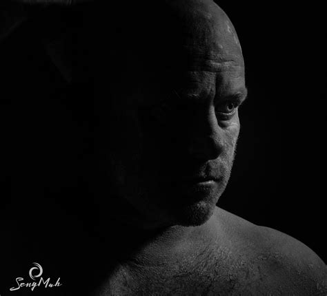 What is Chiaroscuro, and why should we use this lighting technique? | Venture Photography Workshops