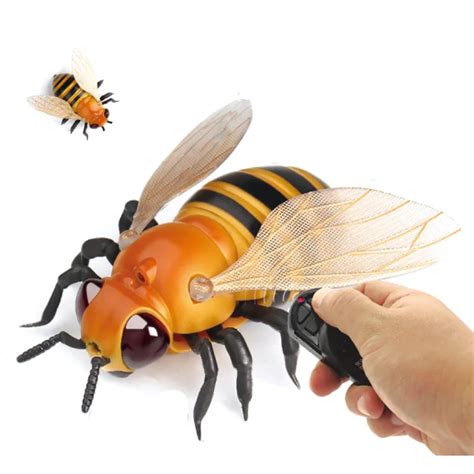 Funny Simulation Infrared RC Remote Control Scary Creepy Insect Bee Fly Housefly Toys Robot anti ...