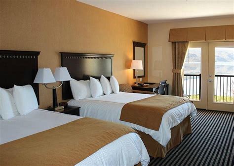 Howard's Lakeshore Inn - UPDATED 2021 Prices, Reviews & Photos (Pateros, WA) - Hotel - Tripadvisor