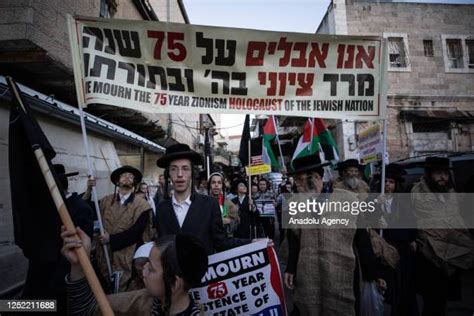 Neturei Karta International Photos and Premium High Res Pictures - Getty Images