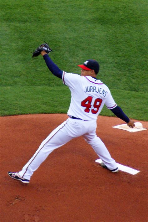 File:Atlanta Braves Game 7-17-09 Jair Jurrjens (2).jpg - Wikimedia Commons