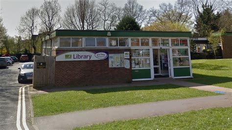 Hertfordshire libraries handed to council-founded charity - BBC News