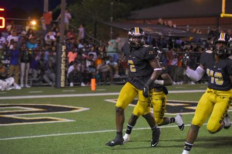 No. 4 Colquitt County holds off Tift County to stay unbeaten | USA TODAY High School Sports