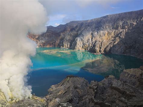 Ancient, Acidic Lakes May Have Harbored Life - Eos