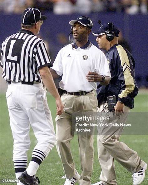 Coach Tyrone Willingham Photos and Premium High Res Pictures - Getty Images