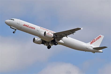 Jet2 Fleet Airbus A321-200 Details and Pictures