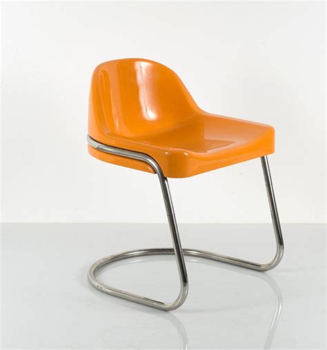 Vittorio Parigi and Nani Prina; Fiberglass-Reinforced Plastic and Chromed Metal 'Oryx' Chair for ...