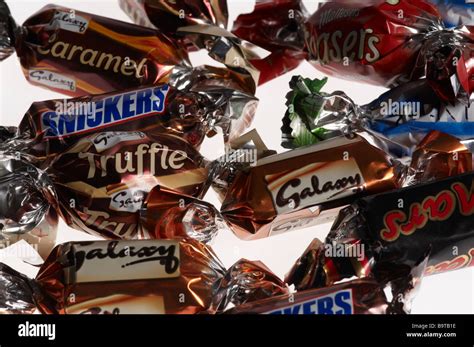 Galaxy chocolate bar hi-res stock photography and images - Alamy