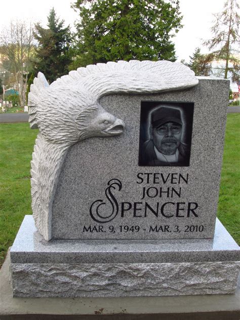 Custom Grave Markers & Monuments | Headstone Design Engraving ...