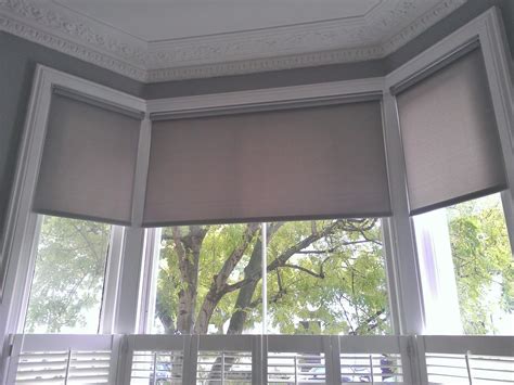 15+ Roman Blinds on Bay Windows | Curtain Ideas