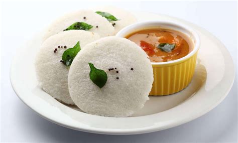 Healthy Idli Recipe - Instant Oats Idli With Carrot Mix - Blog - HealthifyMe