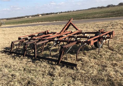 Farm Equipment – Texas Salebarn