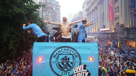 Jack Grealish’s iconic Man City Treble parade photo hung in the world ...