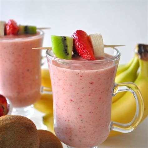 Kiwi Strawberry Smoothie | Recipe in 2020 | Smoothie recipes strawberry, Strawberry smoothie ...