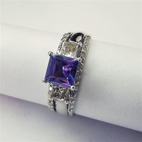 White gold and Tanzanite engagement ring. : r/Jewellery