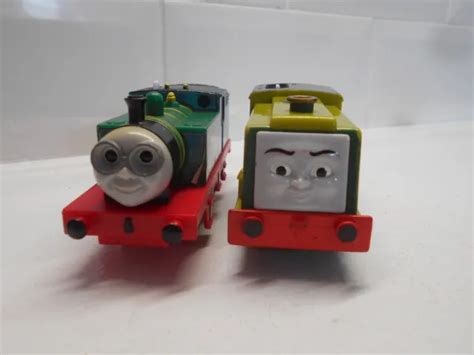 WHIFF AND SCRUFF thomas the tank engine tomy trackmaster battery trains £35.99 - PicClick UK