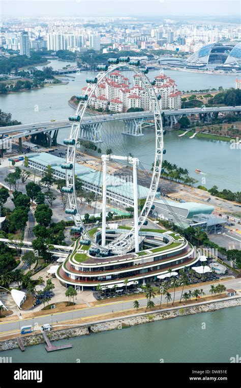 Singapore Flyer Ferris wheel, Singapore Stock Photo - Alamy