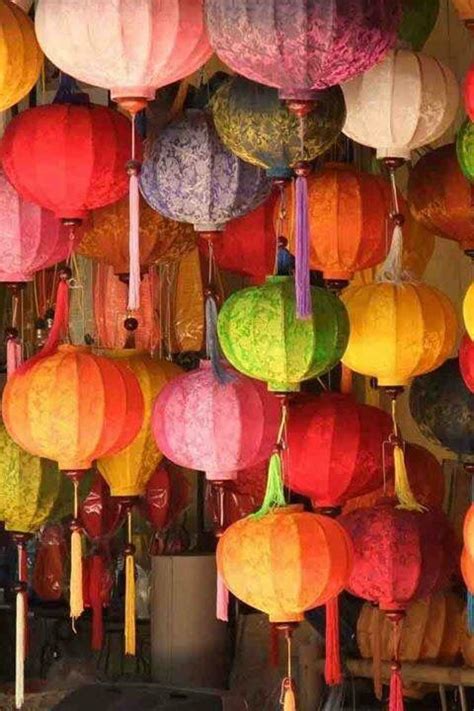Hanging paper lanterns | Paper lanterns, Chinese lanterns, Lanterns
