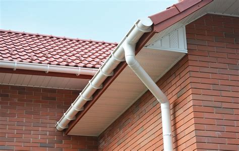 Downspout repair: Step by step tricks to repair the downspout leak yourself - Polling Place ...