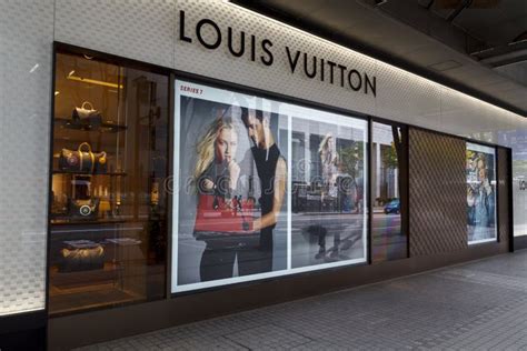 Louis Vuitton Japan New Store | semashow.com