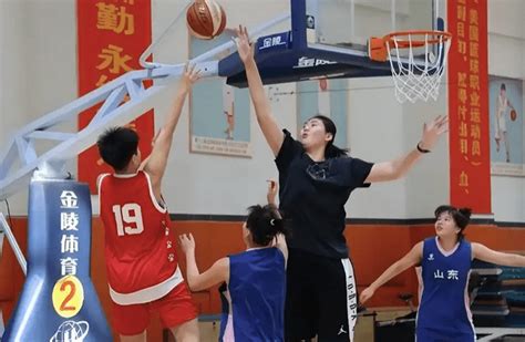 16-Year-Old Female Basketball Prodigy Zhang Ziyu Shatters Health Concerns with Impressive ...