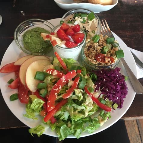 10 Best Vegan Restaurants in Hamburg, Germany - 2021 - HappyCow