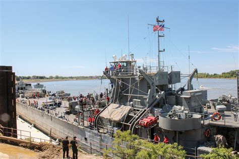 LST-325 Sails To New Home At Evansville Riverfront - The Waterways Journal