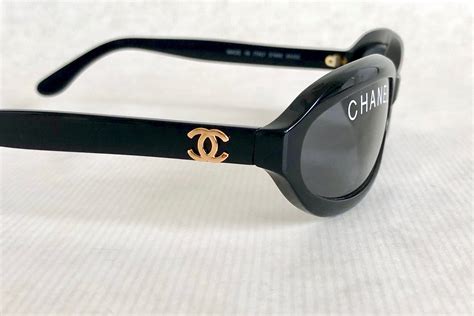 CHANEL 01946 94305 Vintage Sunglasses – New Old Stock – Full Set Including Quilted Leather Case ...