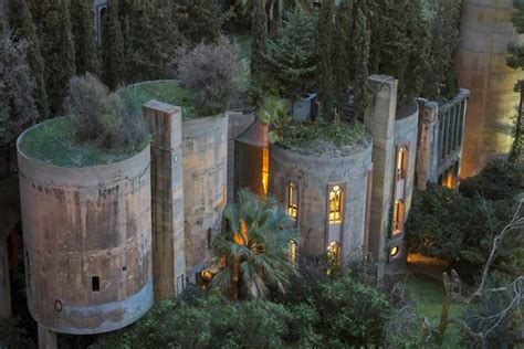 Architect Ricardo Bofill's spectacular converted cement factory in 2020 | Ricardo bofill, Cement ...