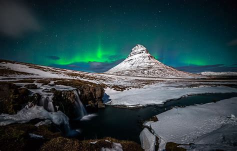 Wallpaper winter, snow, night, rocks, mountain, waterfall, Northern lights, the volcano, Iceland ...