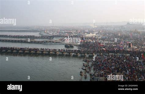 Allahabad sangam aerial Stock Videos & Footage - HD and 4K Video Clips - Alamy