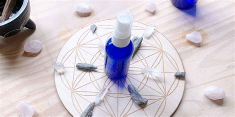 DIY Recipe: How To Make Sage Spray - Plentiful Earth