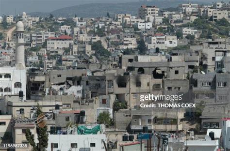 Battle Of Jenin 2002 Photos and Premium High Res Pictures - Getty Images