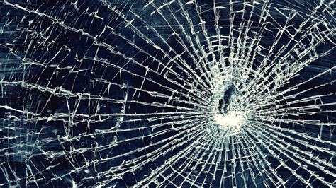 Cracked Screen Wallpaper Prank - WallpaperSafari