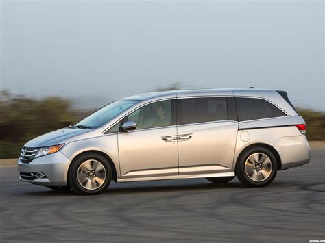 Fotos de Honda Odyssey Touring Elite USA 2013 | Foto 1